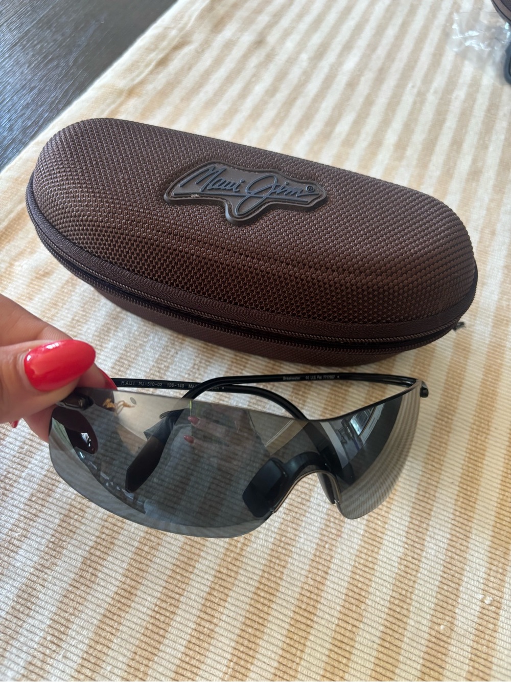 Maui Jim Shield Sunglasses in Smoke Gray Lens with Black Frame - Picture 2 of 7